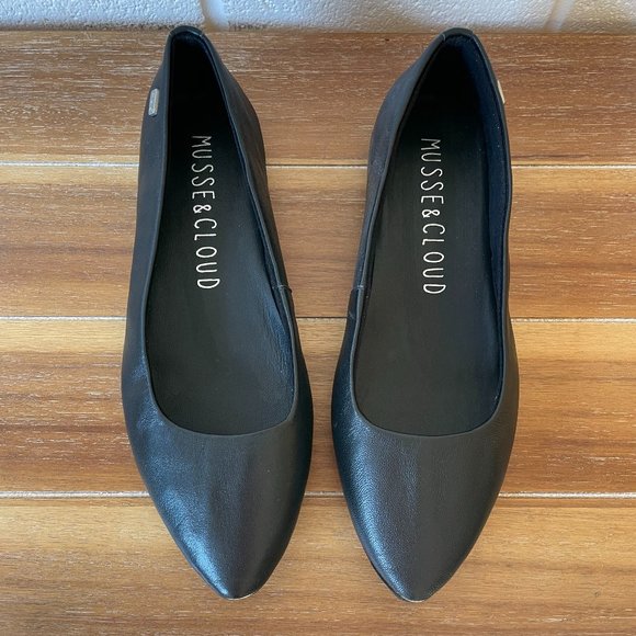 Musse & Cloud Habana Ballet Flat in Black - Picture 6 of 6
